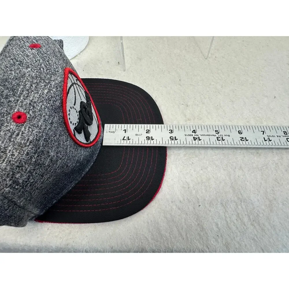 Zephyr Philadelphia 76ers Snapback Hat OS Gray, Red & Black Sportswear Philly